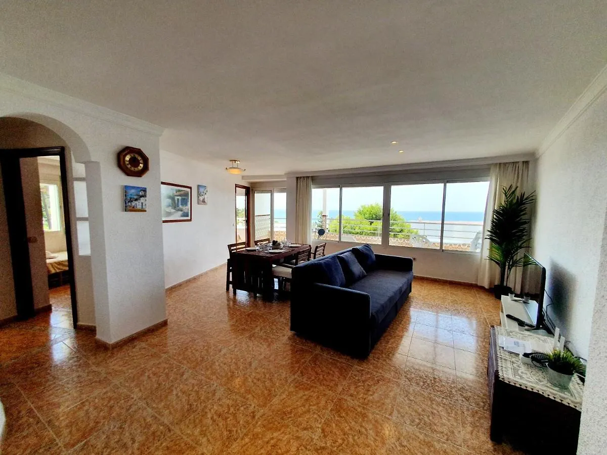 Luna Beach Seafront Marbella Apartment