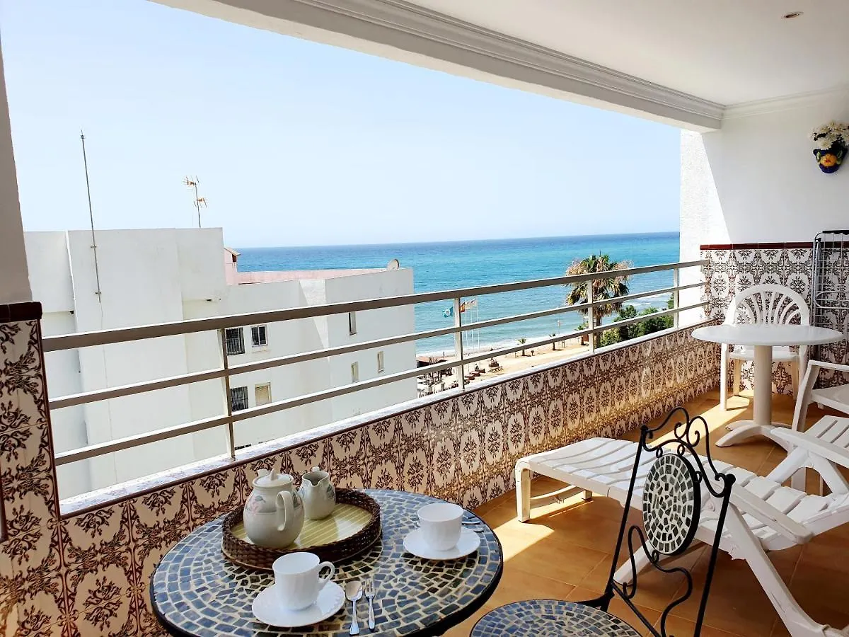 Luna Beach Seafront Marbella Apartment
